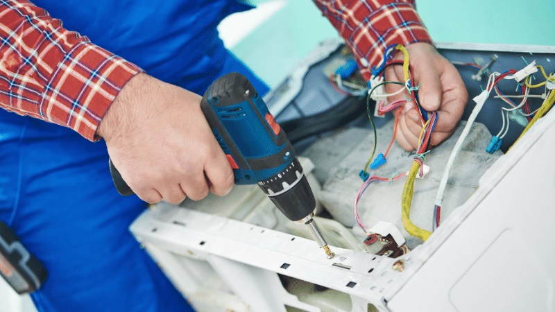 Erenler LG LG çamaşır makinesi kart tamiri – Su almama arızası orijinal parça ile giderildi. - Teknik servis örneği